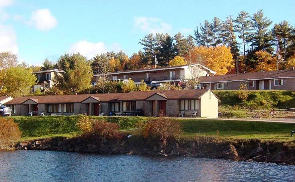 Valois Motel & Restaurant Mattawa Exterior photo