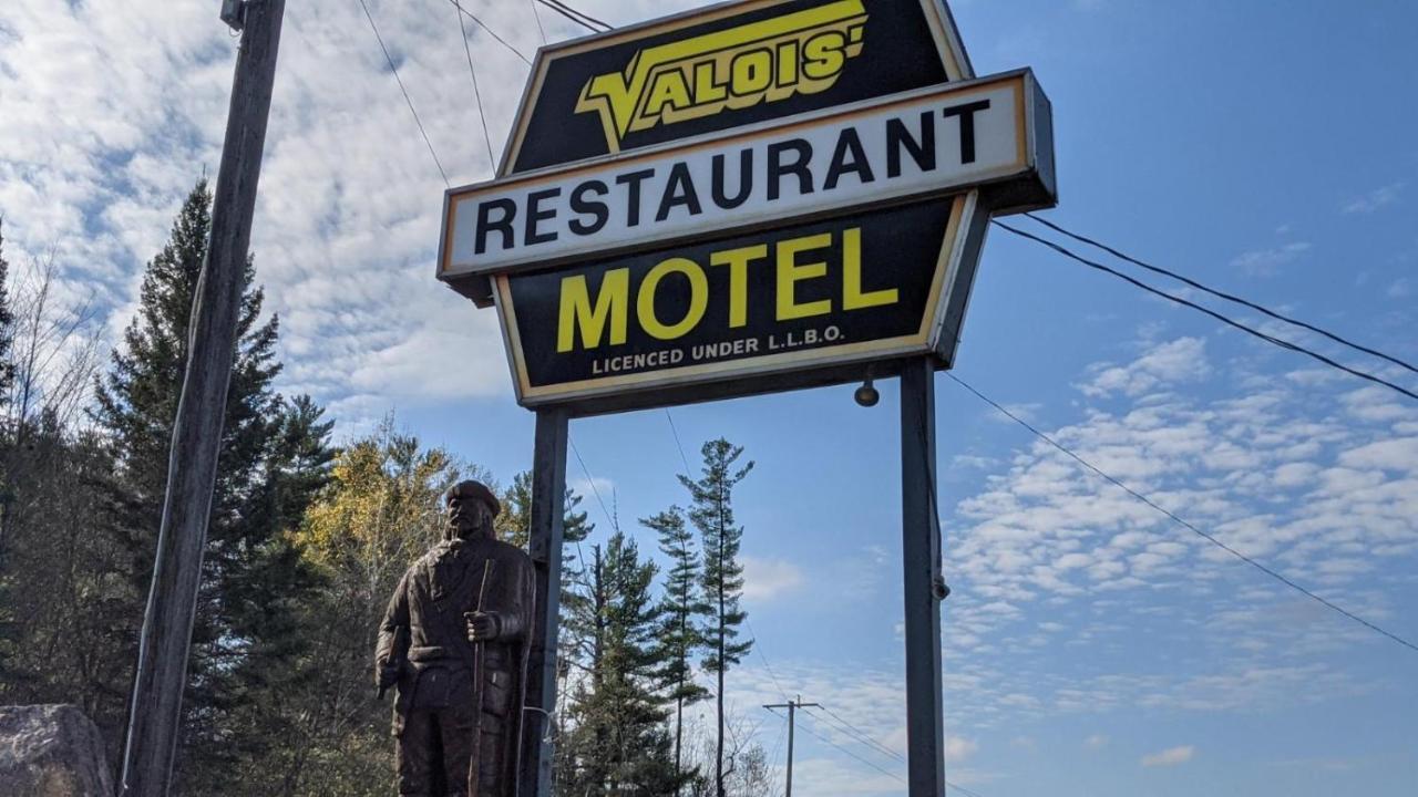 Valois Motel & Restaurant Mattawa Exterior photo